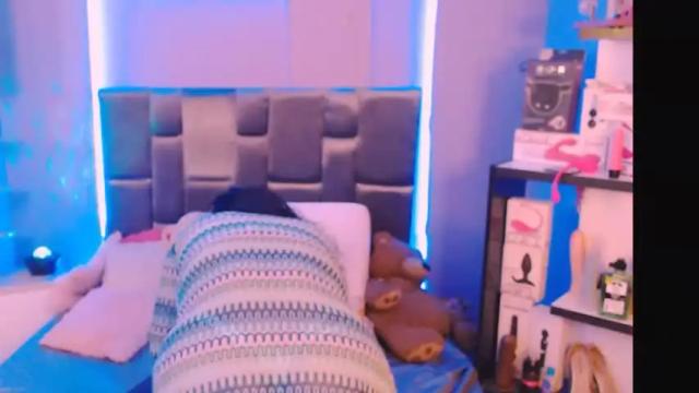 Image 6 of elsiemorriis Stream on Chaturbate on 20 months ago