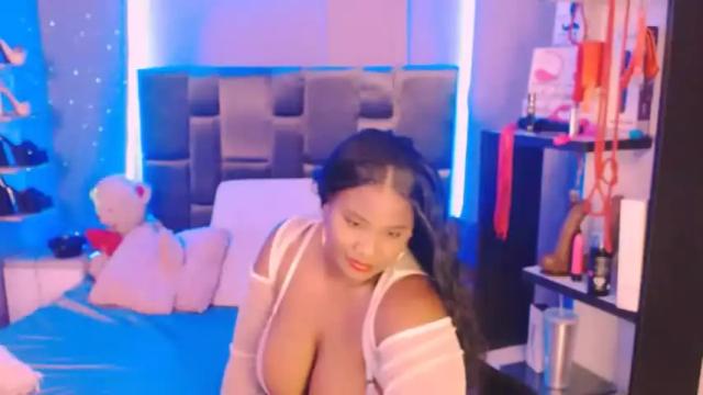 Image 3 of elsiemorriis Stream on Chaturbate on 20 months ago