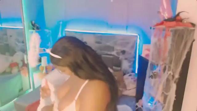 Image 3 of elsiemorriis Stream on Chaturbate on 19 months ago