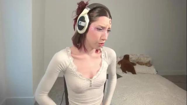 Image 7 of elslove Stream on Chaturbate on 3 months ago