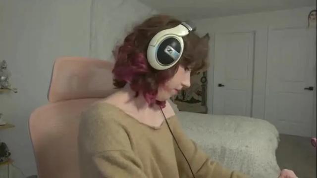 Image 7 of elslove Stream on Chaturbate on 2 months ago