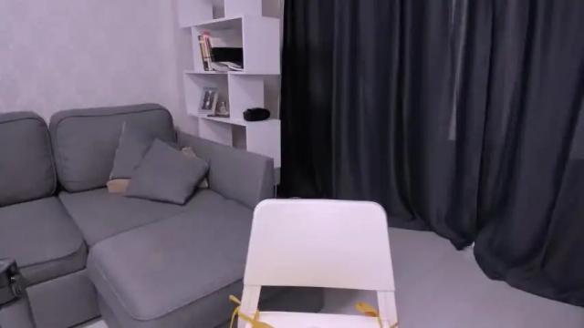 Image 12 of elunaseduces Stream on Chaturbate on 15 months ago