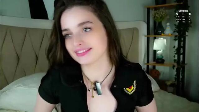 Image 6 of elviablowe Stream on Chaturbate on 1 month ago
