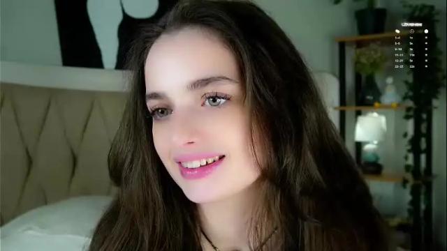 Image 7 of elviablowe Stream on Chaturbate on 1 month ago