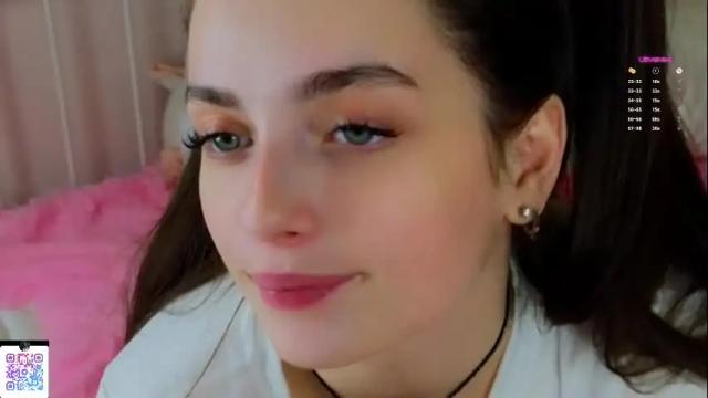 Image 10 of elviablowe Stream on Chaturbate on 29 days ago