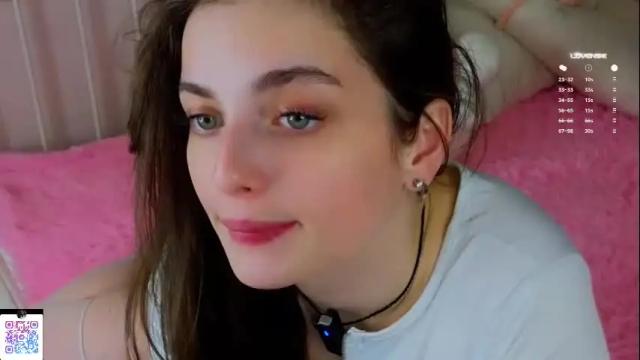 Image 2 of elviablowe Stream on Chaturbate on 29 days ago