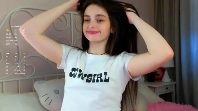 Image 4 of elviablowe Stream on Chaturbate on 25 days ago