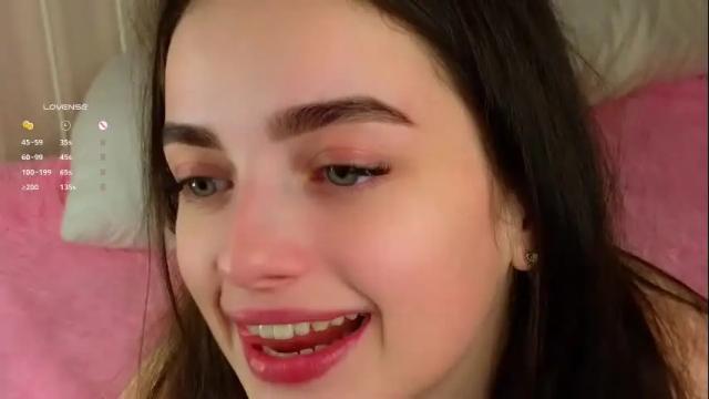 Image 11 of elviablowe Stream on Chaturbate on 23 days ago