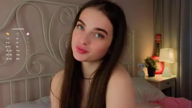 Image 7 of elviablowe Stream on Chaturbate on 23 days ago