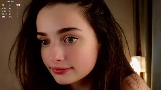 Image 12 of elviablowe Stream on Chaturbate on 12 days ago