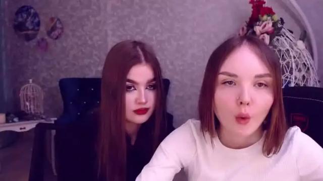 Image 4 of elvingbella Stream on Chaturbate on 14 months ago