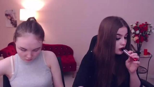 Image 10 of elvingbella Stream on Chaturbate on 13 months ago