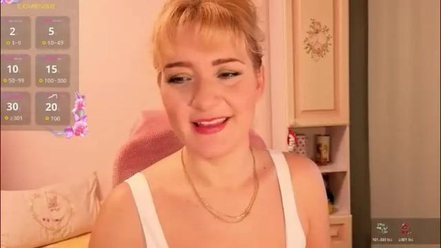 Image 4 of elviraforyou Stream on Chaturbate on 1 month ago