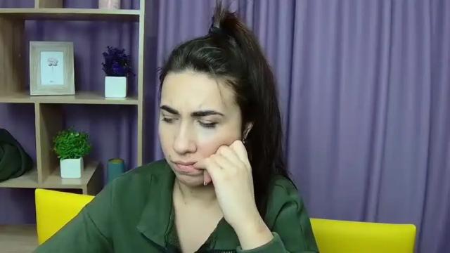Image 11 of elvirakot Stream on Chaturbate on 15 months ago