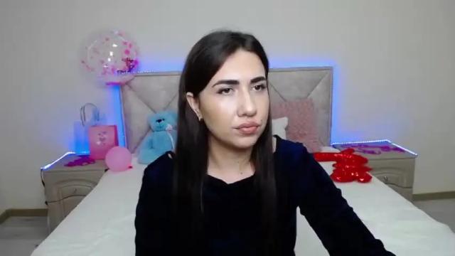 Image 7 of elvirakot Stream on Chaturbate on 15 months ago