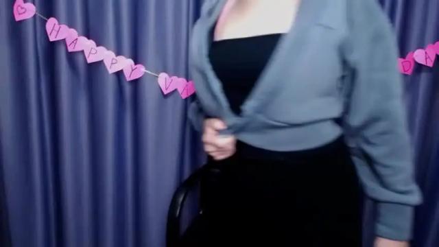 Image 3 of elvirakot Stream on Chaturbate on 15 months ago