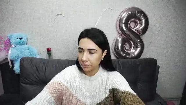 Image 2 of elvirakot Stream on Chaturbate on 14 months ago