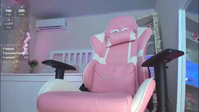 Image 12 of ely_cherry18 Stream on Chaturbate on 6 hours ago