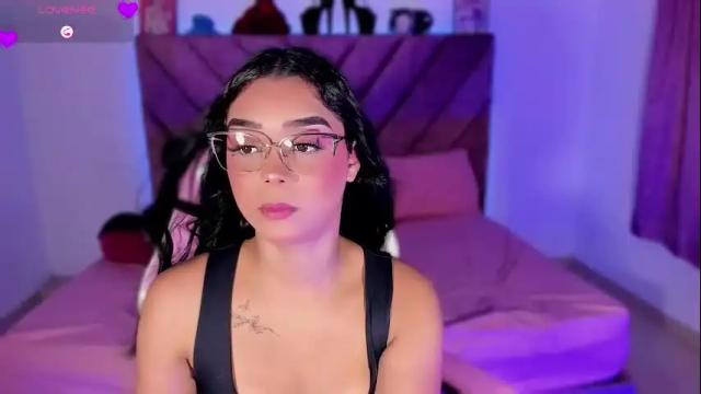 Image 3 of ely_doll Stream on Chaturbate on 1 month ago