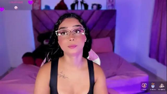Image 6 of ely_doll Stream on Chaturbate on 1 month ago