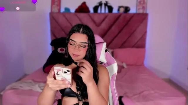 Image 6 of ely_doll Stream on Chaturbate on 1 month ago