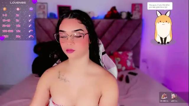 Image 4 of ely_doll Stream on Chaturbate on 26 days ago