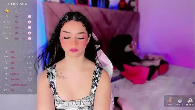 Image 4 of ely_doll Stream on Chaturbate on 4 months ago