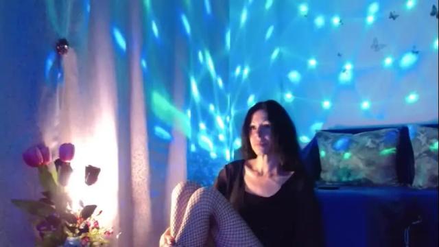 Image 8 of elysasun Stream on Chaturbate on 3 months ago