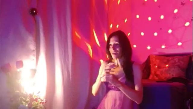 Image 7 of elysasun Stream on Chaturbate on 3 months ago