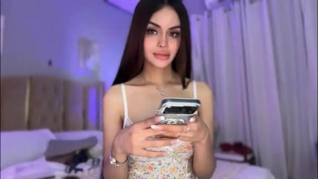 Image 3 of elyshunter Stream on Chaturbate on 1 month ago