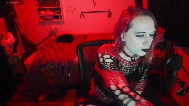 Image 2 of elyzababy Stream on Chaturbate on 17 months ago
