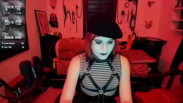 Image 11 of elyzababy Stream on Chaturbate on 26 days ago