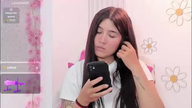 Image 2 of em_aa1 Stream on Chaturbate on 9 days ago