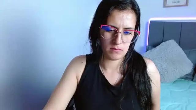 Thumbnail 1, ema1_'s Stream at Chaturbate, 21 months ago