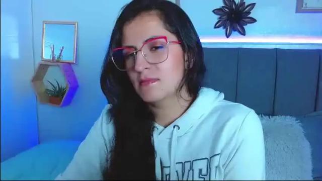 Thumbnail 2, ema1_'s Stream at Chaturbate, 20 months ago