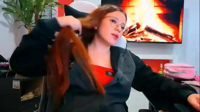 Image 3 of ema_04 Stream on Chaturbate on 2 months ago