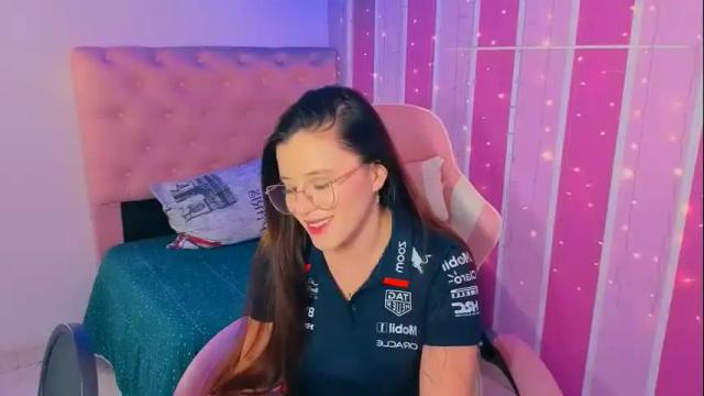 Image 10 of ema_04 Stream on Chaturbate on 1 month ago