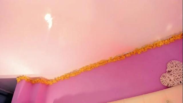 Image 2 of ema_lambert Stream on Chaturbate on 1 month ago