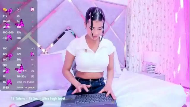 Image 10 of ema_lambert Stream on Chaturbate on 23 days ago