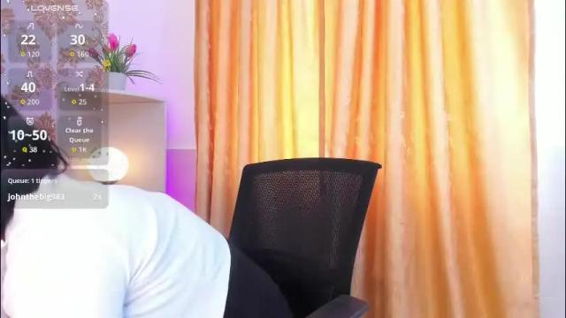 Image 8 of ema_lambert Stream on Chaturbate on 1 month ago