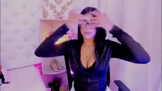 Image 12 of ema_lambert Stream on Chaturbate on 29 days ago