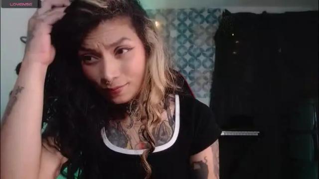 Image 6 of ema_ploxx Stream on Chaturbate on 2 months ago