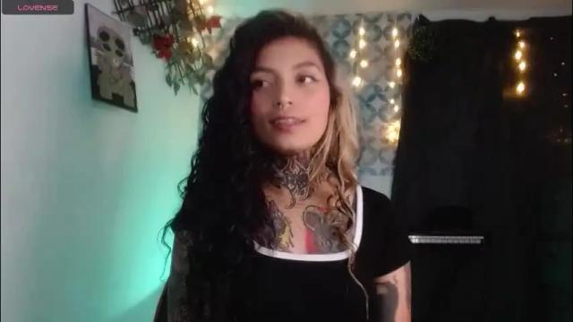 Image 8 of ema_ploxx Stream on Chaturbate on 2 months ago