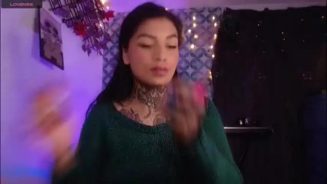 Image 4 of ema_ploxx Stream on Chaturbate on 1 month ago