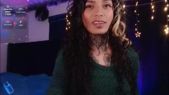 Image 6 of ema_ploxx Stream on Chaturbate on 1 month ago