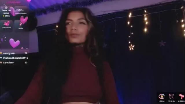 Image 7 of ema_ploxx Stream on Chaturbate on 29 days ago