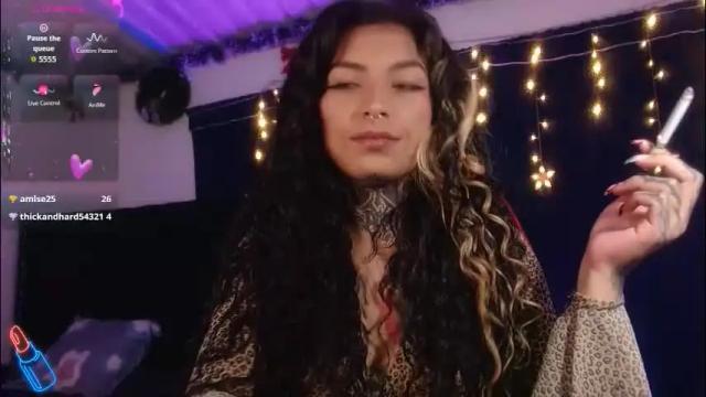 Image 8 of ema_ploxx Stream on Chaturbate on 25 days ago