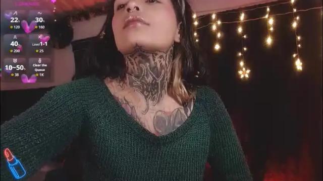 Image 3 of ema_ploxx Stream on Chaturbate on 15 days ago