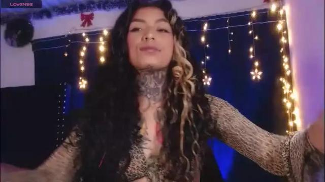 Image 7 of ema_ploxx Stream on Chaturbate on 7 days ago