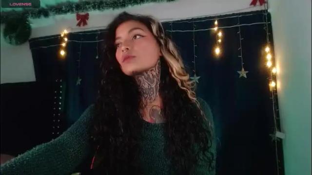 Image 11 of ema_ploxx Stream on Chaturbate on 6 days ago